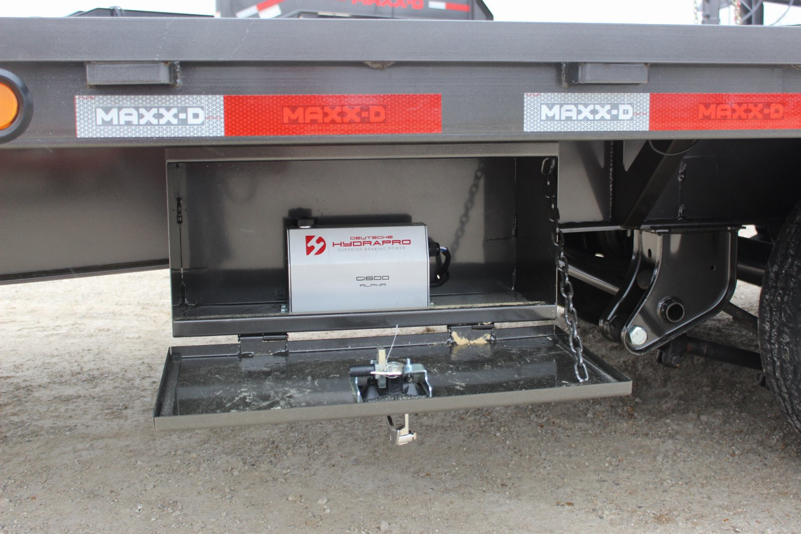New 2025 MAXXD LDX 32' Gooseneck Flatbed Trailer