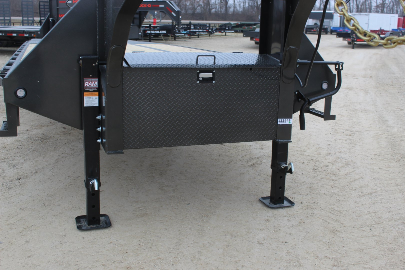 New 2025 MAXXD LDX 32' Gooseneck Flatbed Trailer