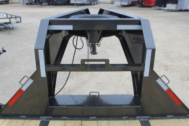 New 2025 MAXXD LDX 32' Gooseneck Flatbed Trailer