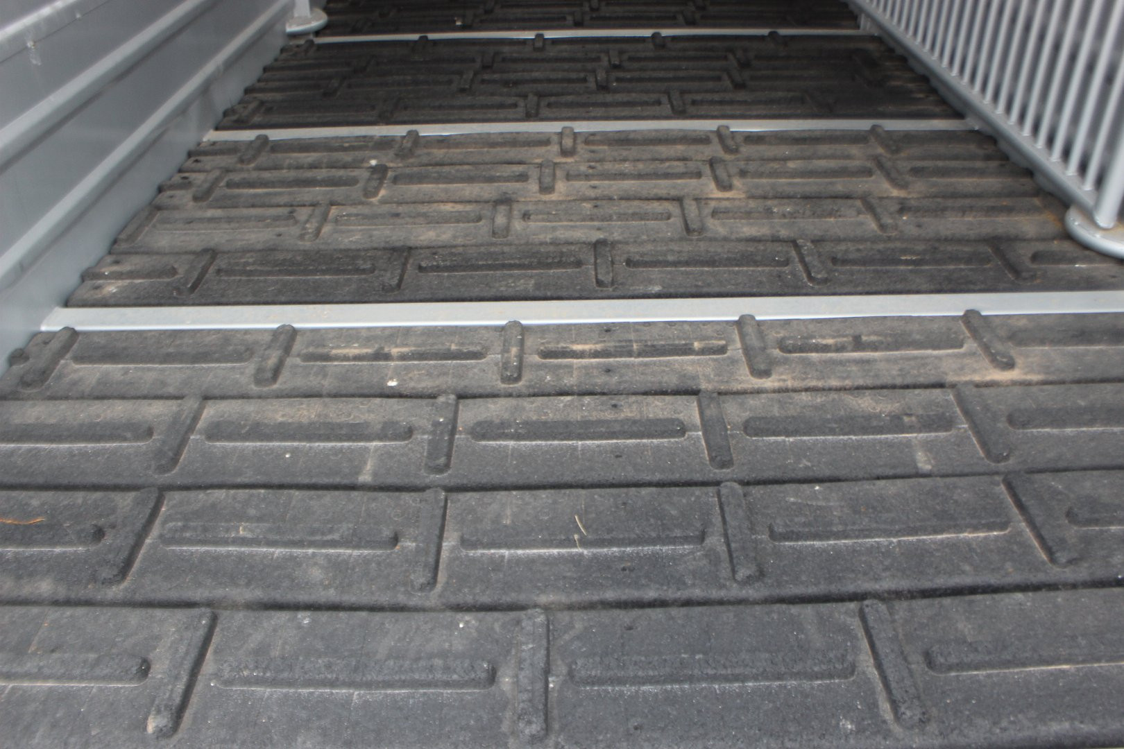 New 2025 GR Trailer 6.8' x 20' Gooseneck Livestock