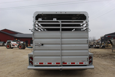 New 2025 GR Trailer 6.8' x 20' Gooseneck Livestock