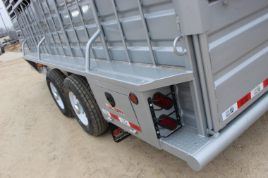 New 2025 GR Trailer 6.8' x 20' Gooseneck Livestock