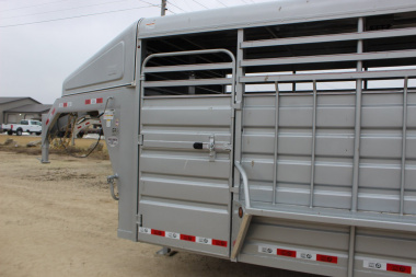 New 2025 GR Trailer 6.8' x 20' Gooseneck Livestock