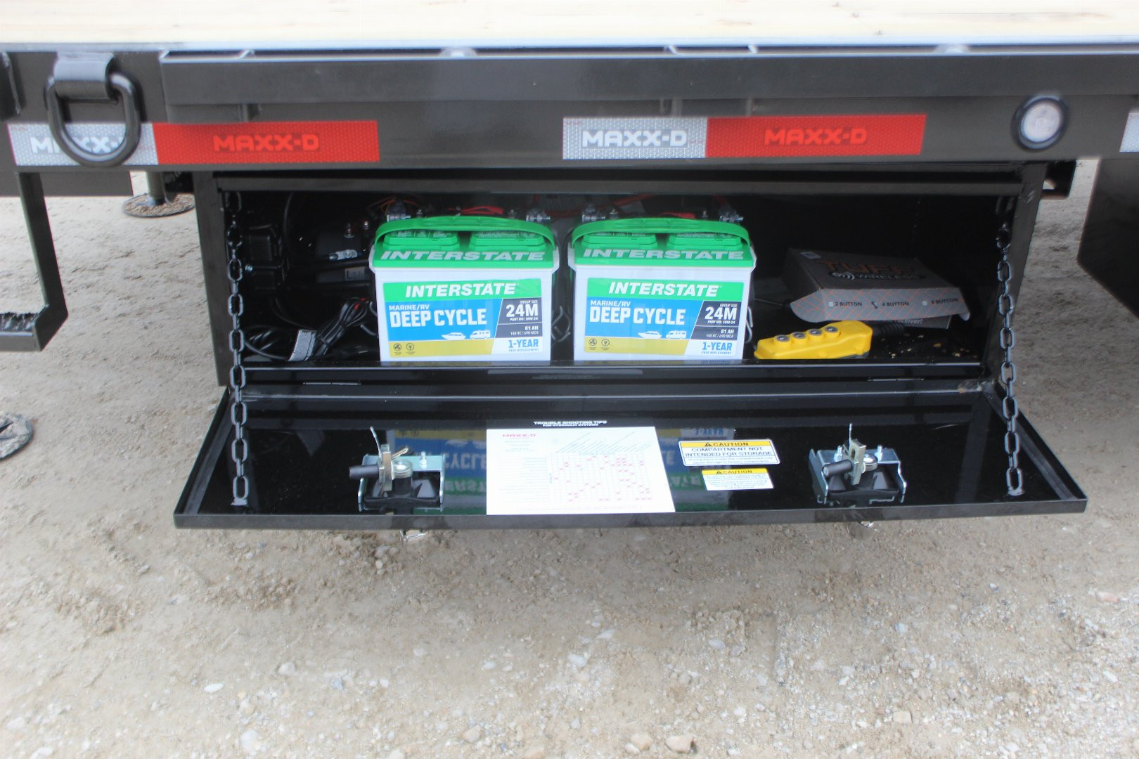New 2025 MAXXD YDX 36' X 102" Gooseneck Hydraulic Dovetail