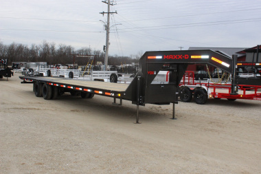 New 2025 MAXXD YDX 36' X 102" Gooseneck Hydraulic Dovetail