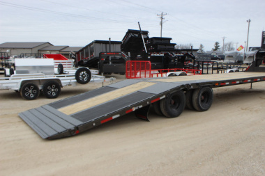 New 2025 MAXXD YDX 36' X 102" Gooseneck Hydraulic Dovetail