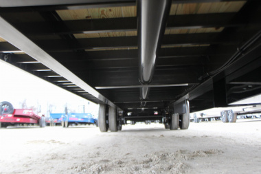 New 2025 MAXXD YDX 36' X 102" Gooseneck Hydraulic Dovetail