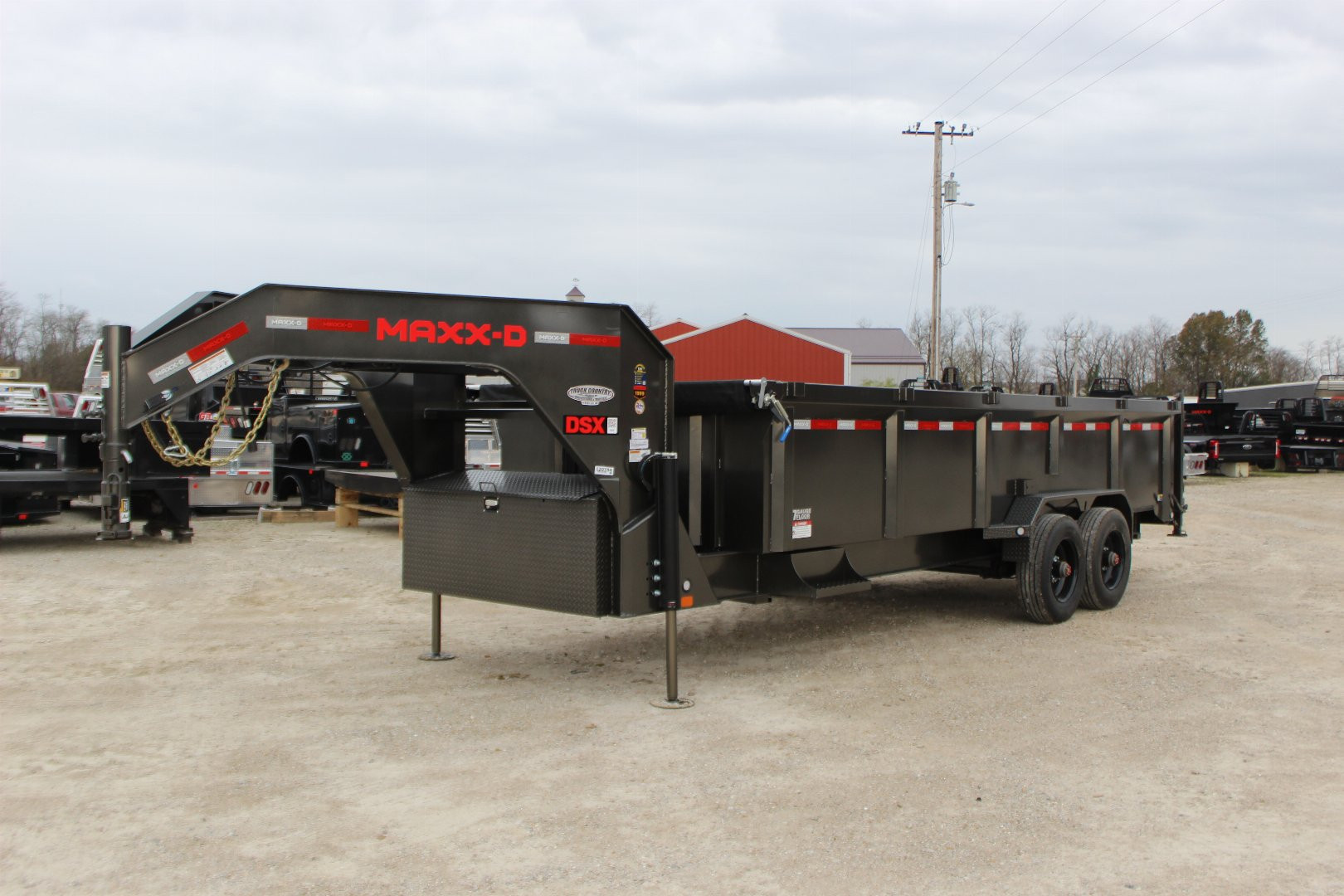 New 2025 MAXXD DSX 20' Gooseneck Dump Trailer