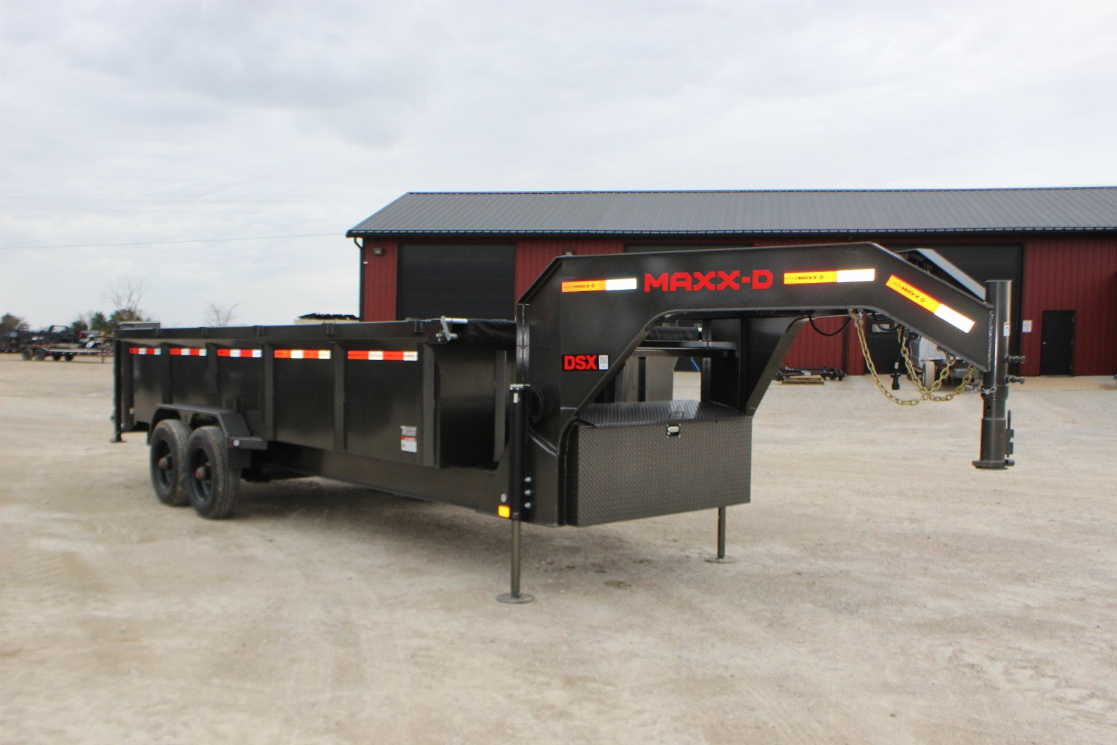New 2025 MAXXD DSX 20' Gooseneck Dump Trailer
