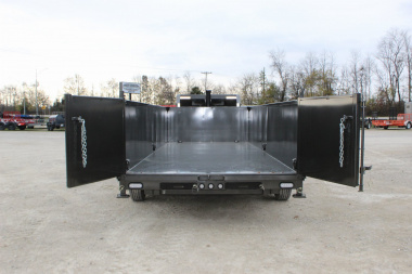 New 2025 MAXXD DSX 20' Gooseneck Dump Trailer