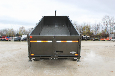 New 2025 MAXXD DSX 20' Gooseneck Dump Trailer