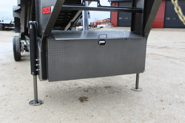 New 2025 MAXXD DSX 20' Gooseneck Dump Trailer