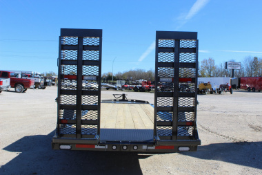 New 2025 MAXXD EHV 20' Equipment Trailer