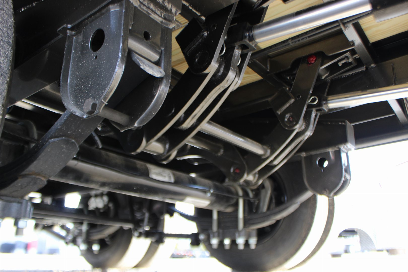 New 2025 MAXXD 34' Gooseneck Hydraulic Dovetail Trailer