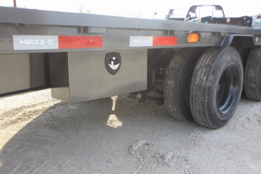 New 2025 MAXXD 34' Gooseneck Hydraulic Dovetail Trailer
