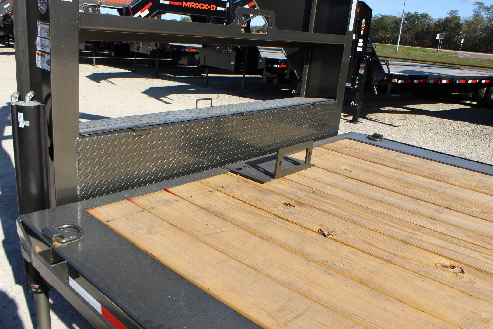 New 2025 MAXXD T8X 102"x24' gooseneck Equipment Tilt Trailer