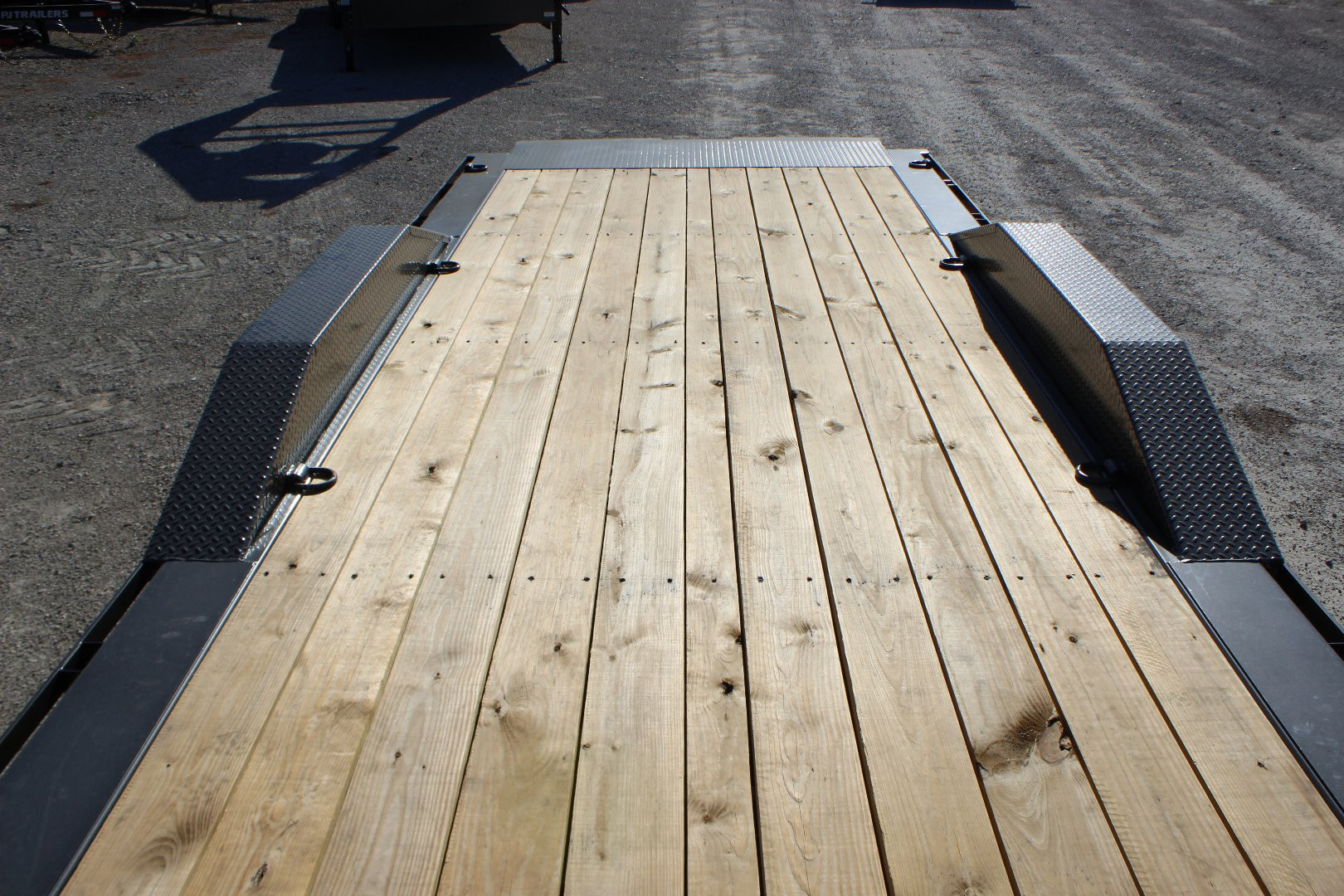 New 2025 MAXXD T8X 102"x24' gooseneck Equipment Tilt Trailer