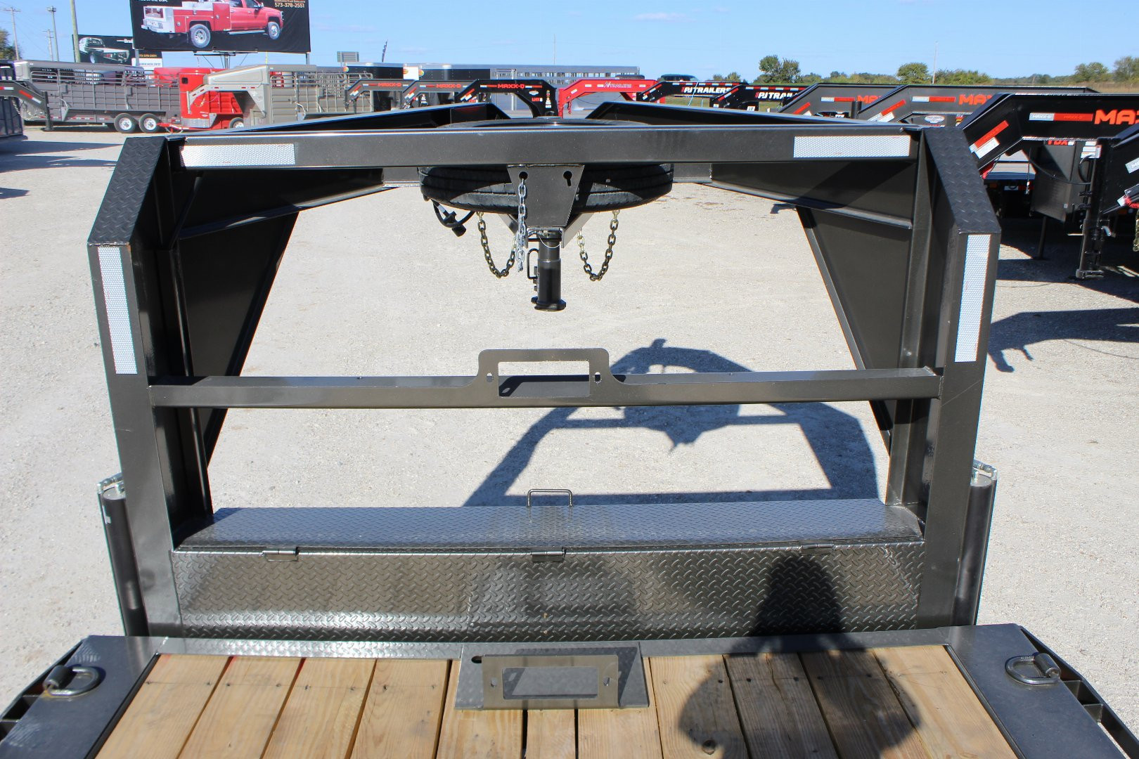 New 2025 MAXXD T8X 102"x24' gooseneck Equipment Tilt Trailer