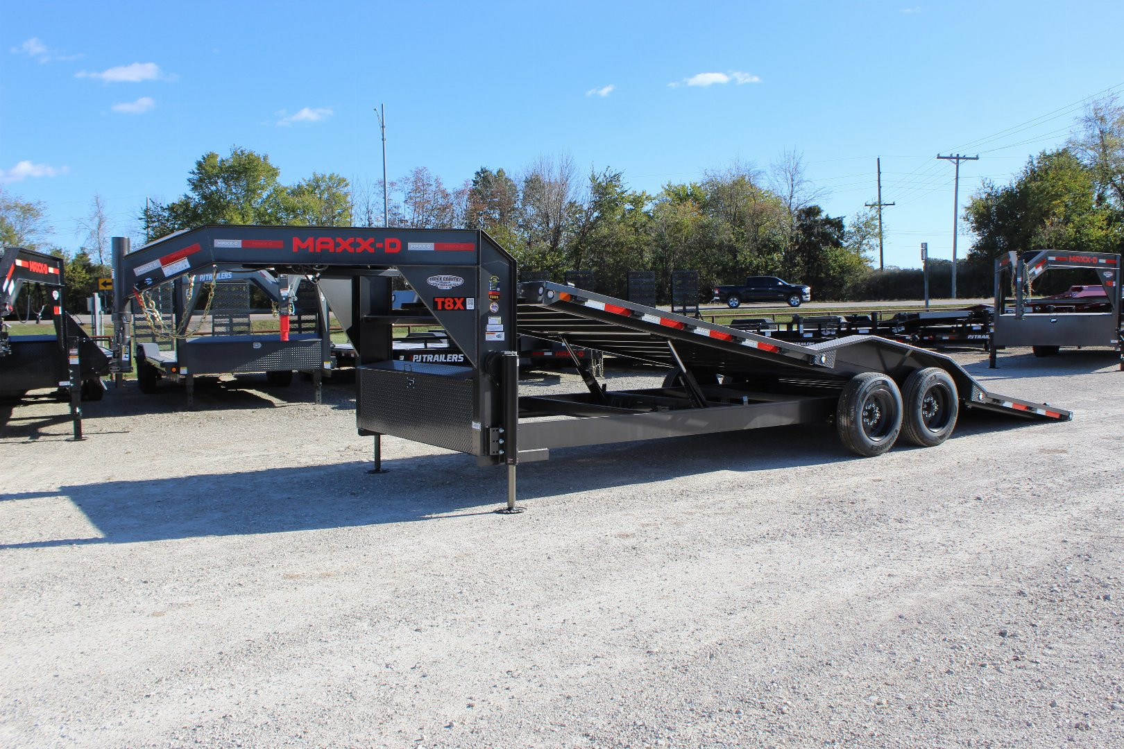 New 2025 MAXXD T8X 102"x24' gooseneck Equipment Tilt Trailer