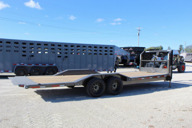 New 2025 MAXXD T8X 102"x24' gooseneck Equipment Tilt Trailer