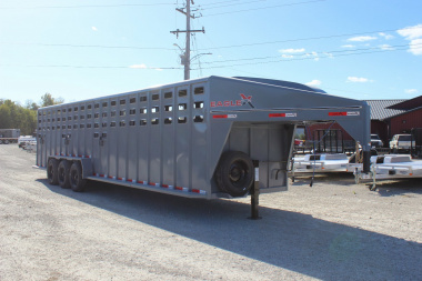 New 2025 Eagle X Trailer 6.8 x 32 gooseneck LivestockTrailer