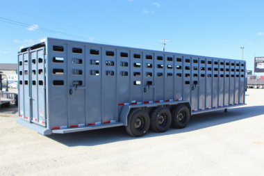 New 2025 Eagle X Trailer 6.8 x 32 gooseneck LivestockTrailer