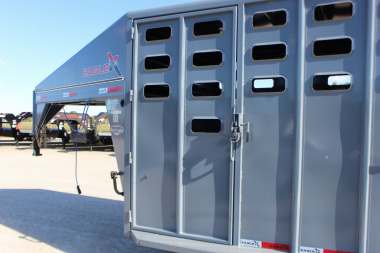 New 2025 Eagle X Trailer 6.8 x 32 gooseneck LivestockTrailer