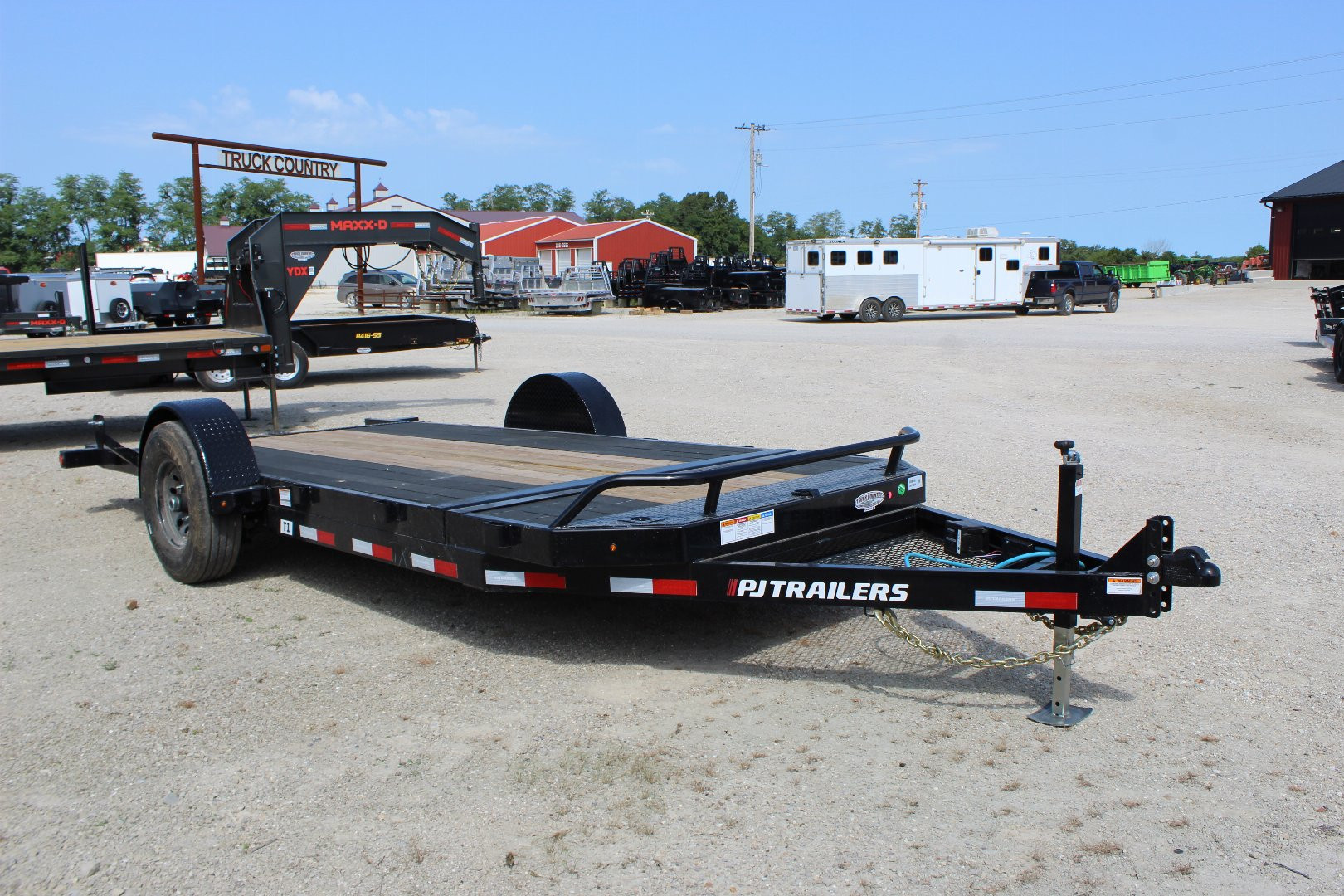 New 2024 PJ TRAILERS 81" x 16' T1 Equipment Trailer