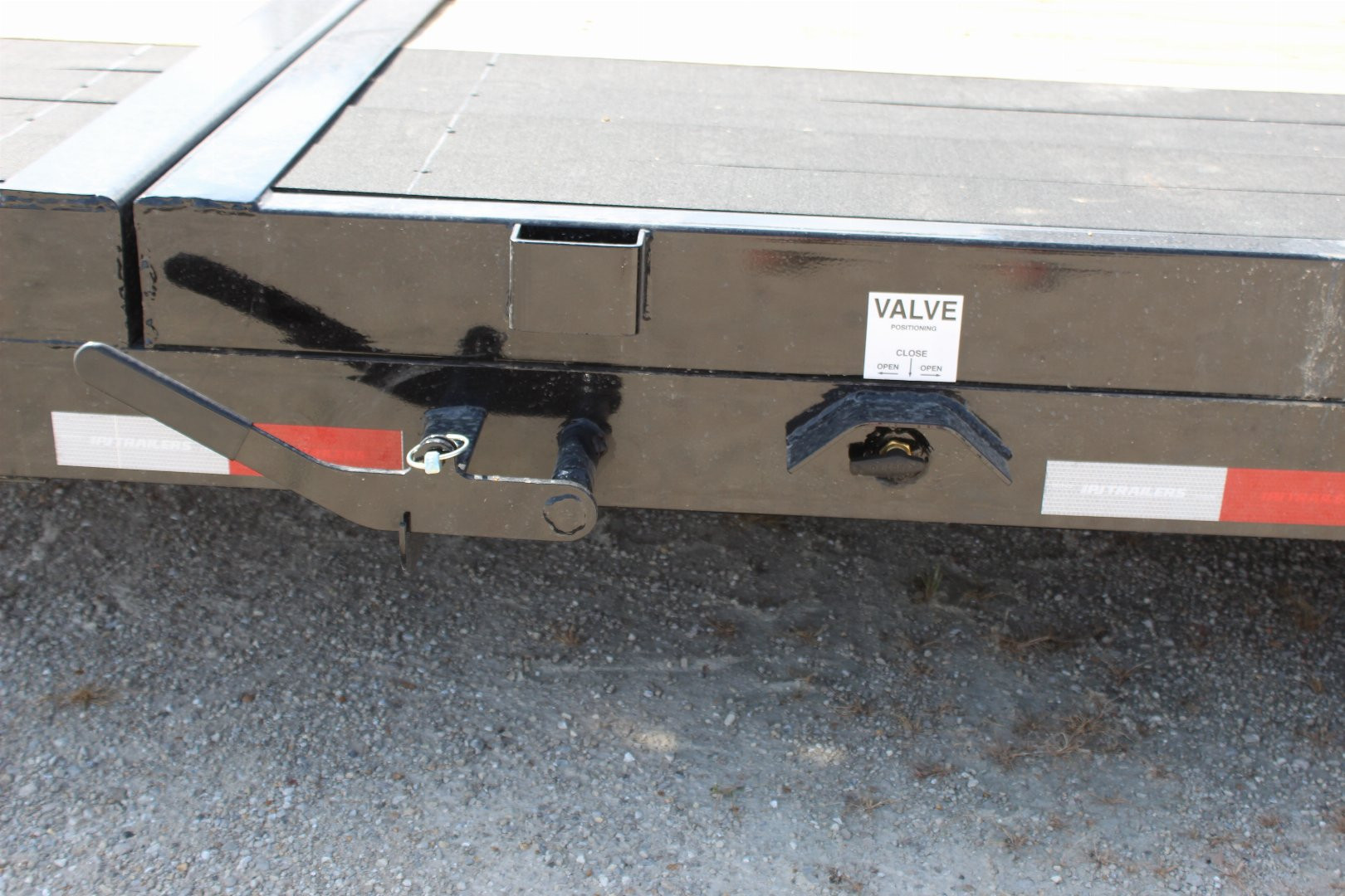 New 2024 PJ TRAILERS 81" x 16' T1 Equipment Trailer