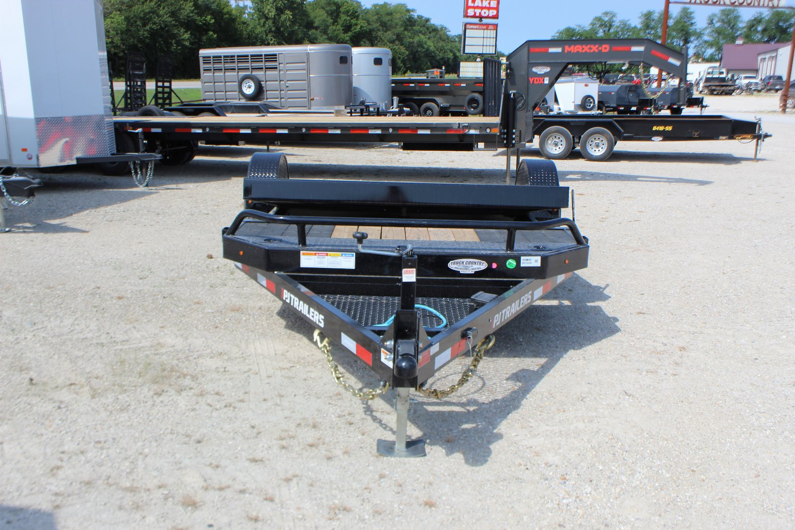 New 2024 PJ TRAILERS 81" x 16' T1 Equipment Trailer