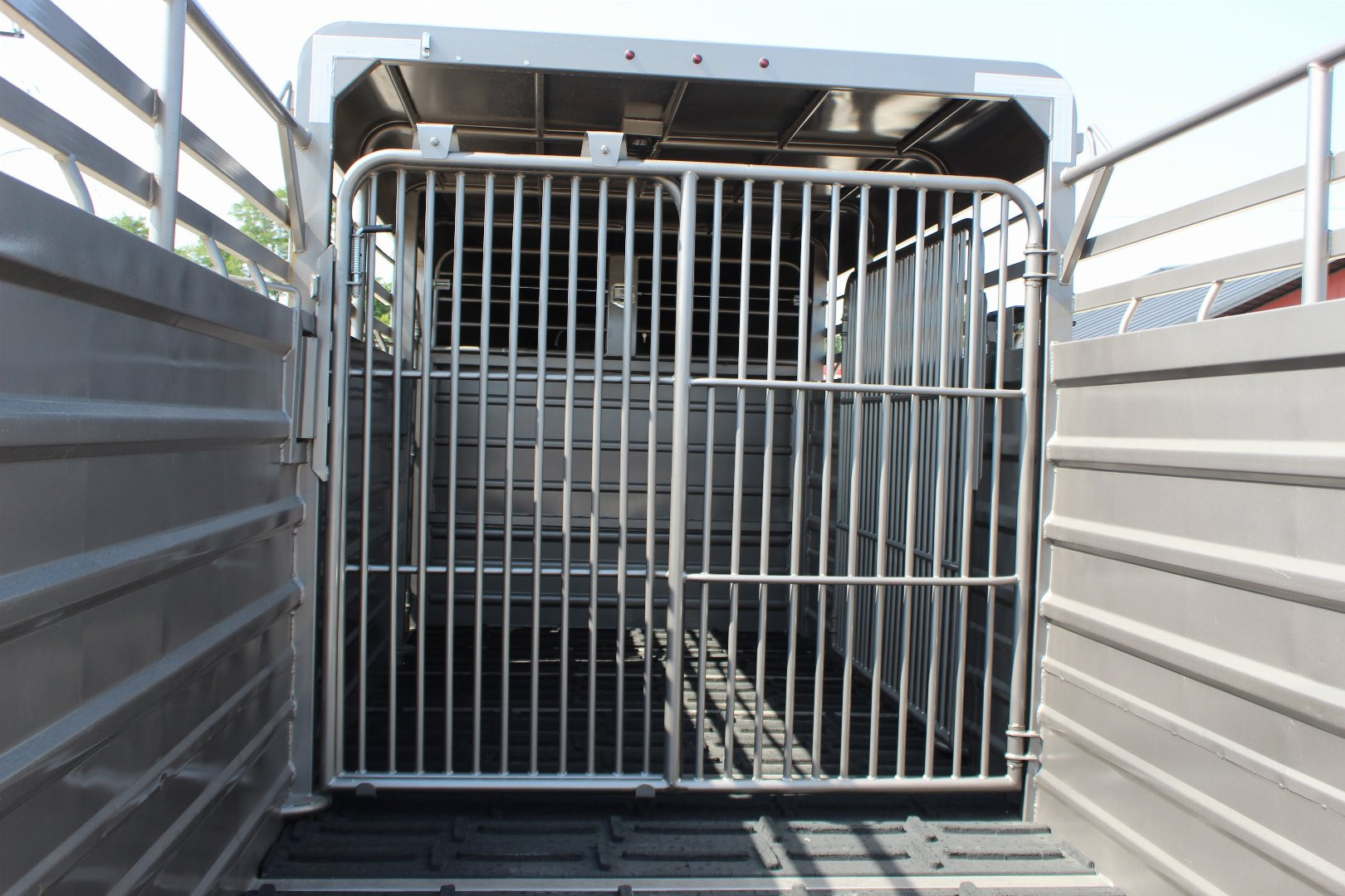 New 2024 GR Trailers 6.8x20 gooseneck half-top Stock Trailer