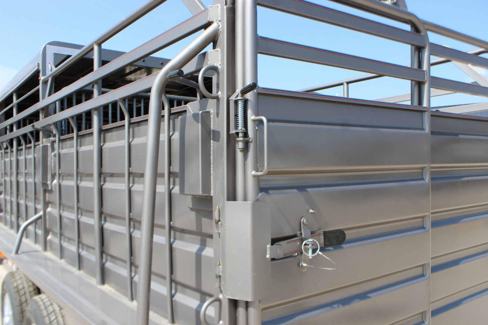 New 2024 GR Trailers 6.8x20 gooseneck half-top Stock Trailer