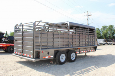 New 2024 GR Trailers 6.8x20 gooseneck half-top Stock Trailer
