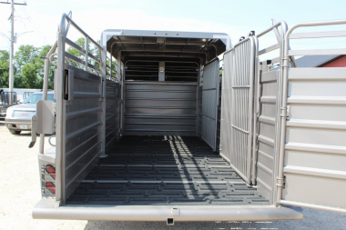 New 2024 GR Trailers 6.8x20 gooseneck half-top Stock Trailer