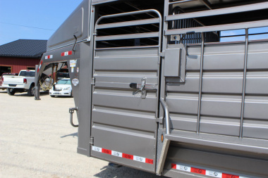 New 2024 GR Trailers 6.8x20 gooseneck half-top Stock Trailer