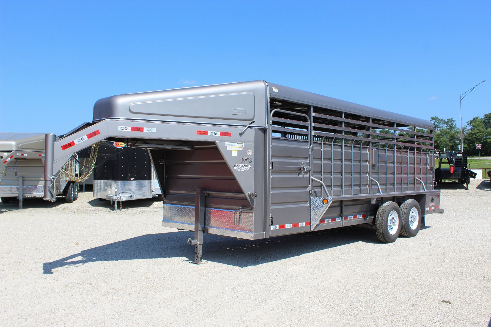 New 2024 GR TRAILERS 6.8' x 20' Gooseneck Livestock