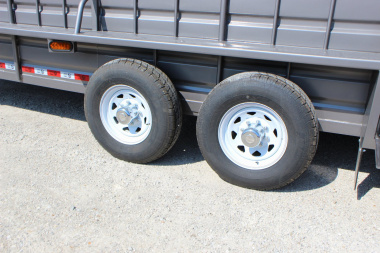 New 2024 GR TRAILERS 6.8' x 20' Gooseneck Livestock