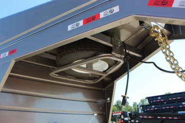 New 2024 GR TRAILERS 6.8' x 20' Gooseneck Livestock