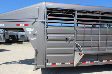 New 2024 GR TRAILERS 6.8' x 20' Gooseneck Livestock
