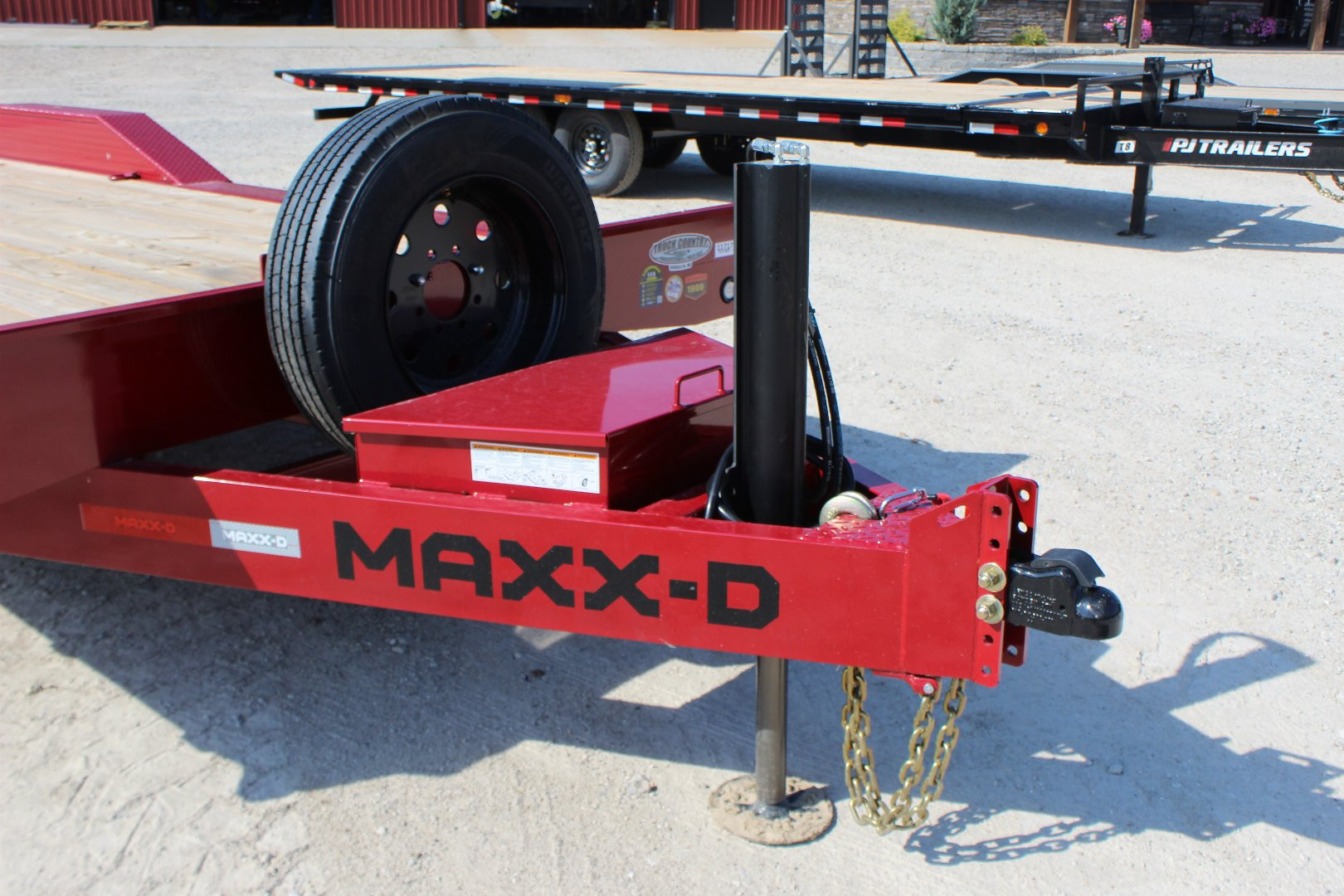 New 2024 MAXXD T8X 102"x24' equipment tilt