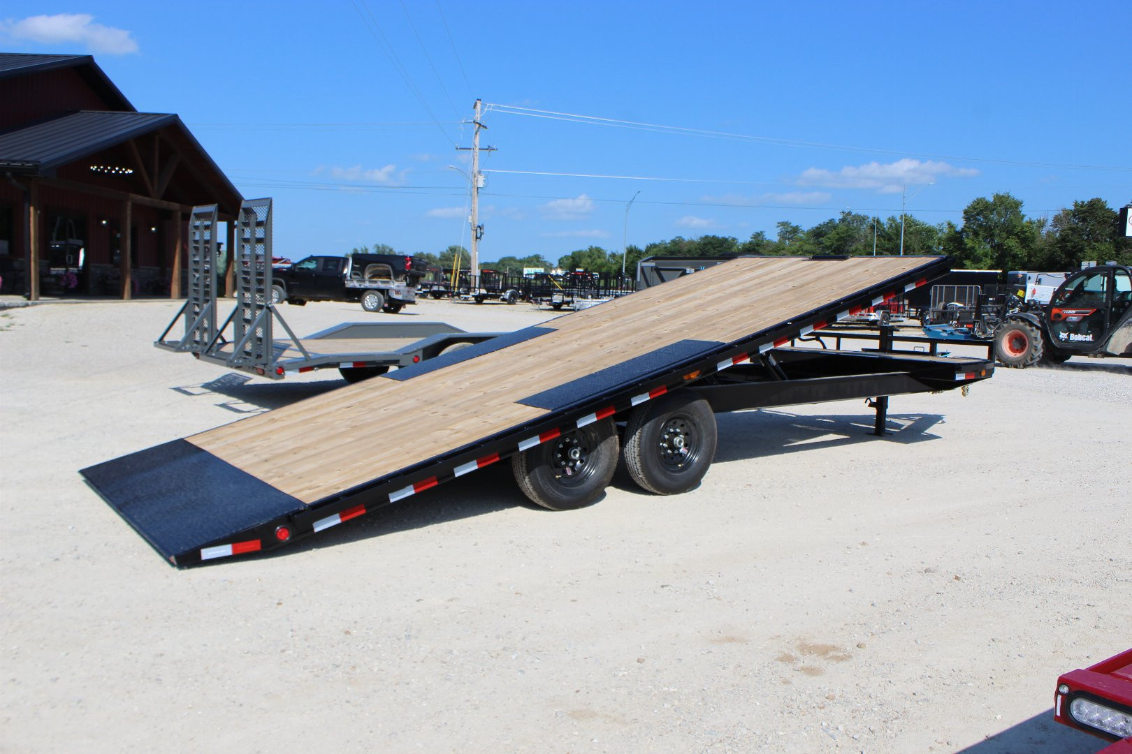 New 2025 PJ TRAILERS 96" x 22' T8 Deckover Trailer