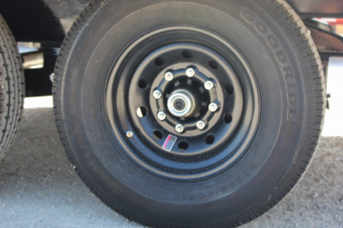 New 2025 PJ TRAILERS 96" x 22' T8 Deckover Trailer