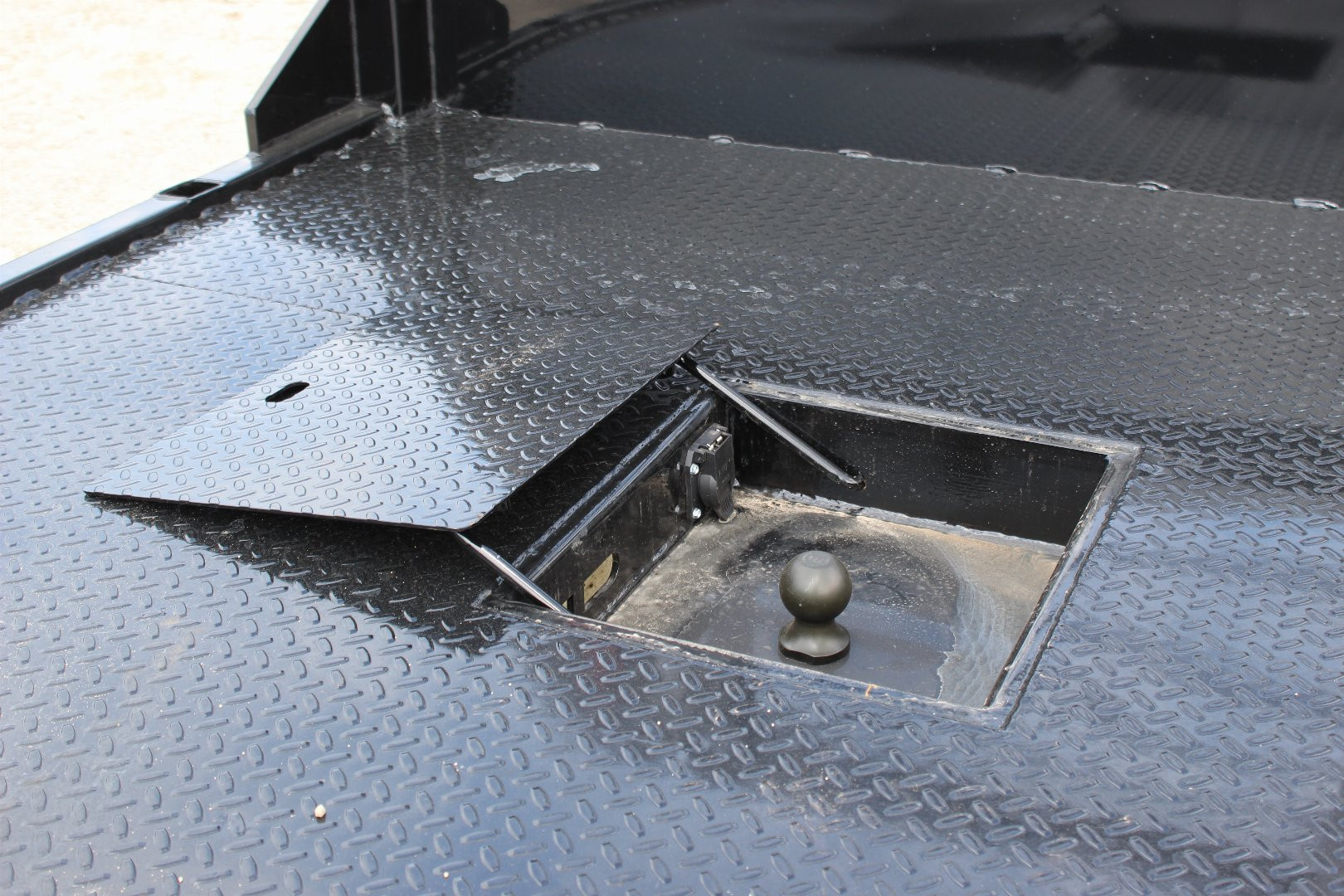 New 80x84 GR Bale Spike Truck Bed