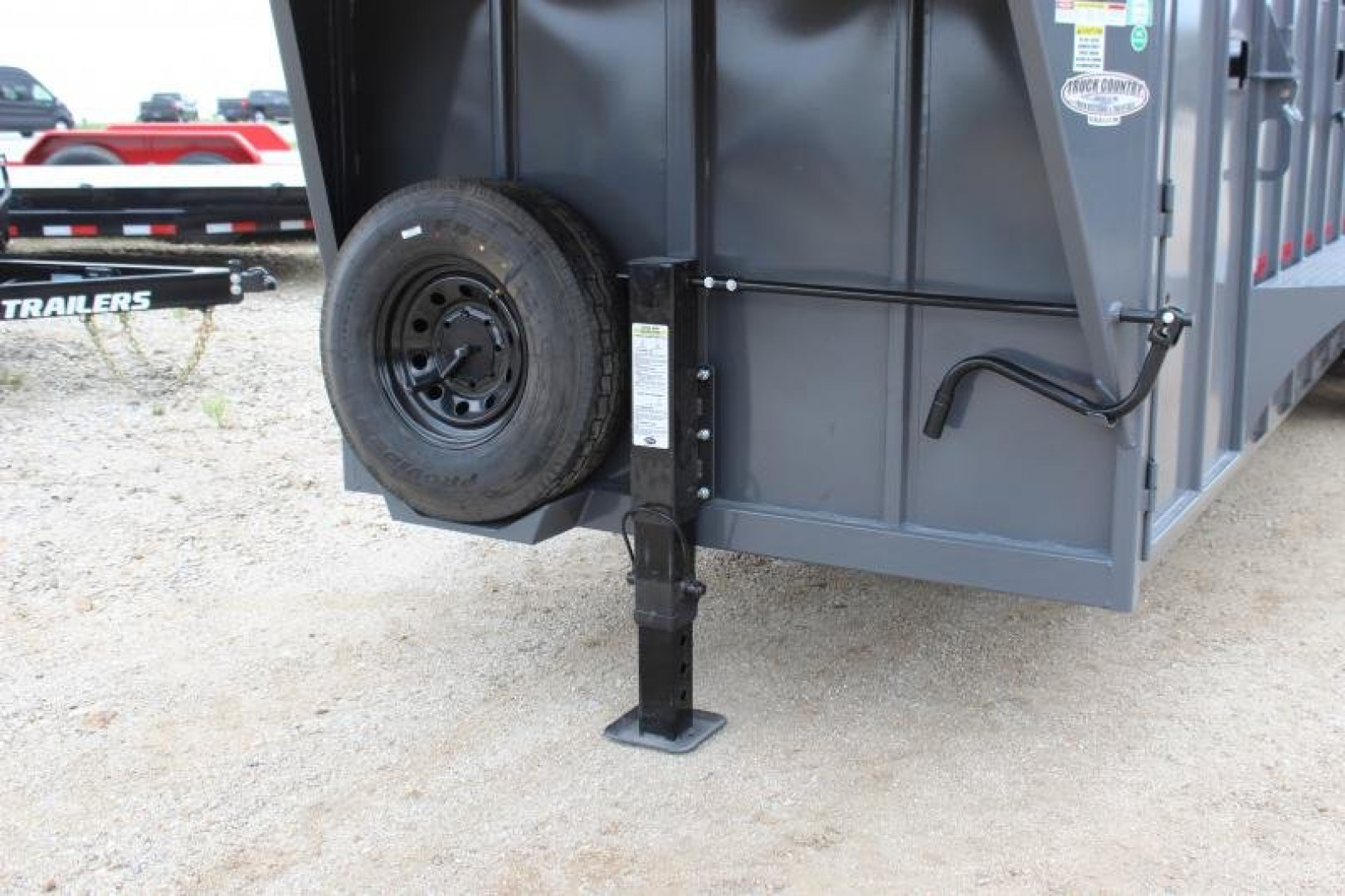 New 2024 Eagle-X 24' Livestock Trailer