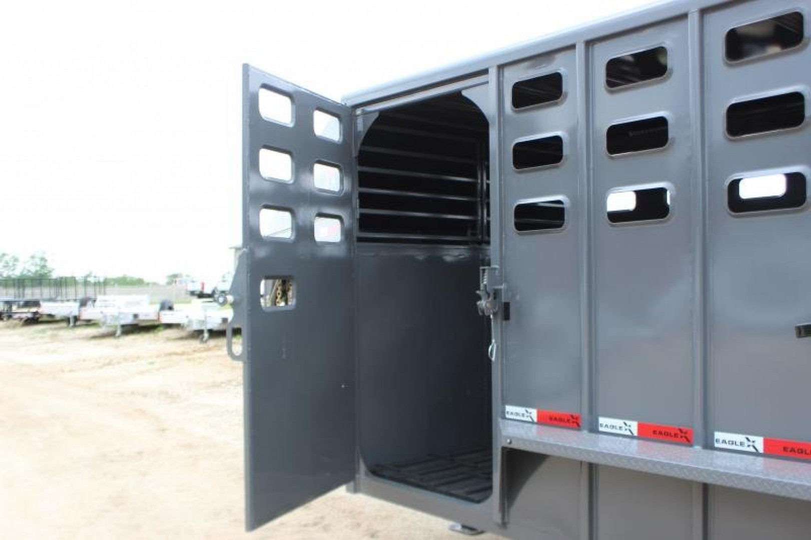 New 2024 Eagle-X 24' Livestock Trailer