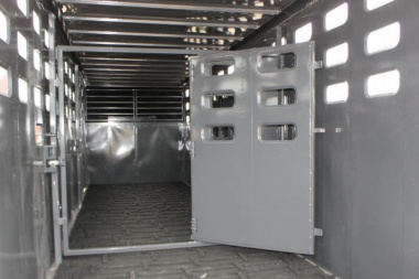 New 2024 Eagle-X 24' Livestock Trailer
