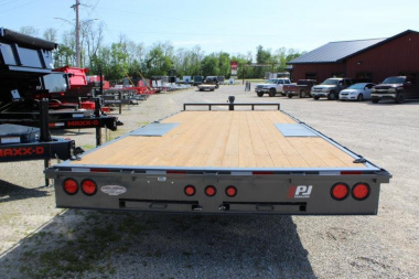 New 2024 PJ Trailers 101" x 22' Medium Duty Deckover 6 in. Channel (L6) Flatbed Trailer