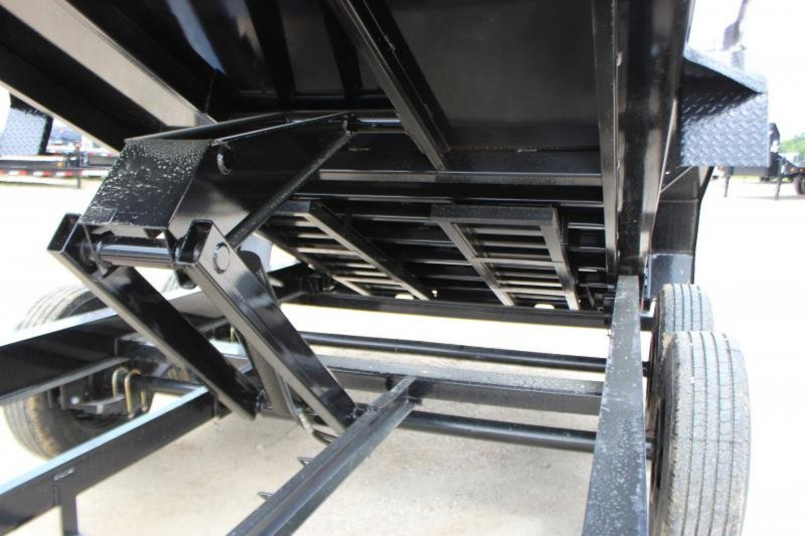 New 2025 PJ Trailers DV 14'  Dump Trailer