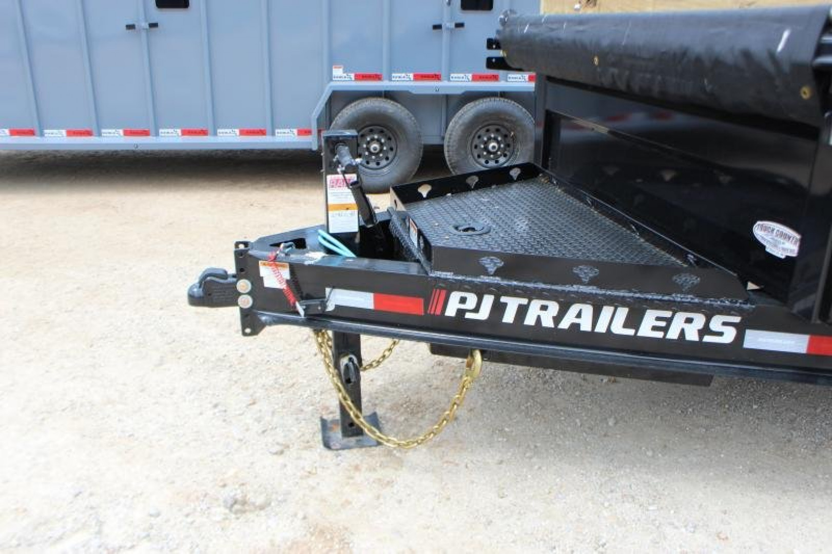 New 2025 PJ Trailers DV 14'  Dump Trailer