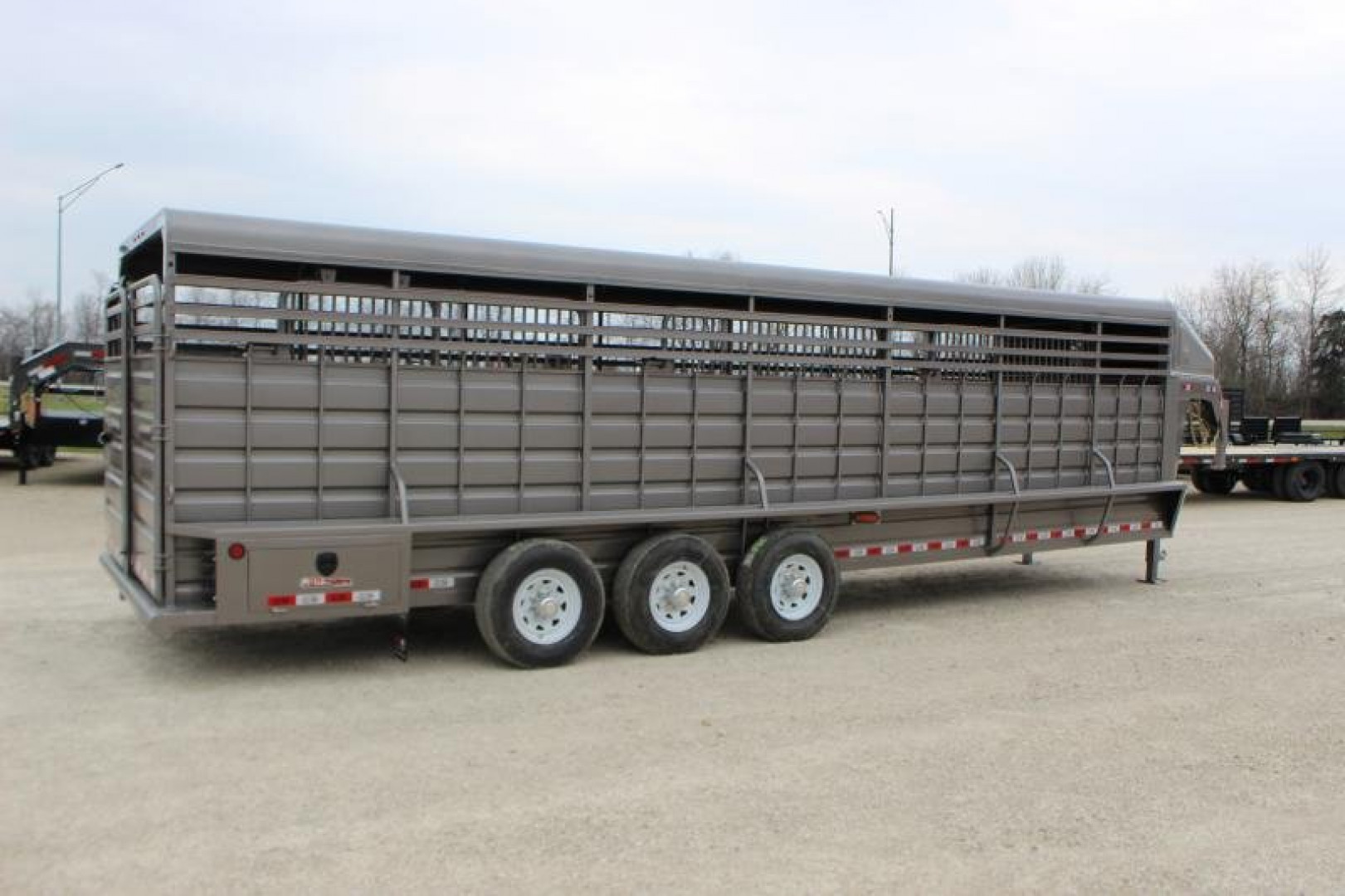 New 2024 GR Trailers 6.8' x 28' Gooseneck Tri Axle Stock Trailer ...